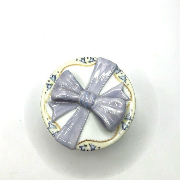 Music Box A Mothers Love Cherish Trinket Box Lavender Gold Vintage 1999 - Picture 8 of 10